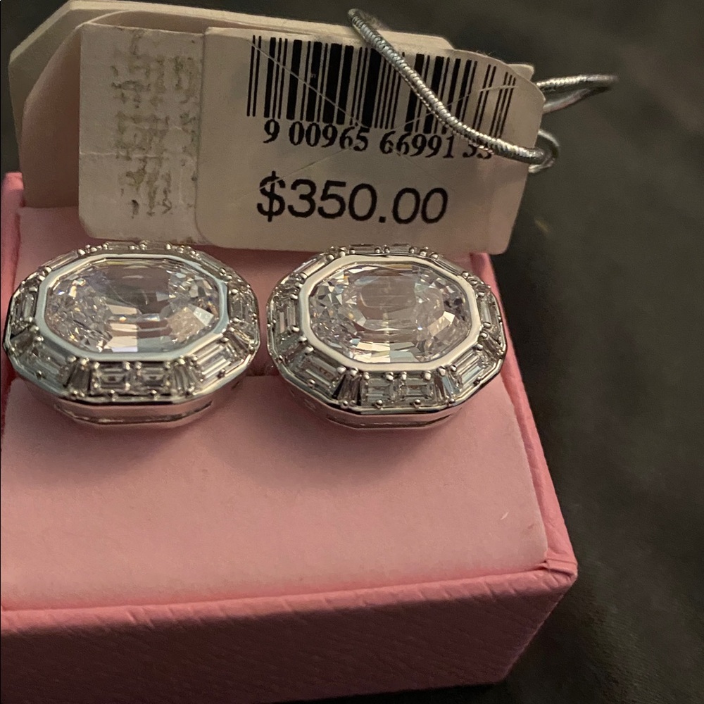 Swarovski Silver Crystal clip on Earrings - Picture 6 of 6